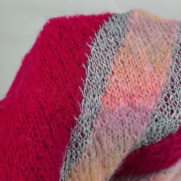 Handknitted Colorblock Sweater Vest Top - Picture 5 of 10